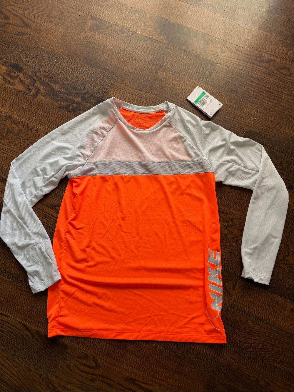 New Nike Boys XL Long-Sleeve Colorblock Training Shirt - Orange/Light Gray